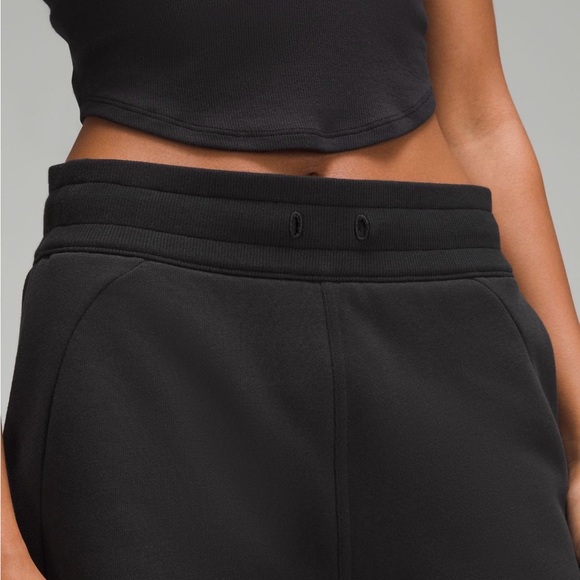 Scuba High Rise Short - Picture 4 of 6